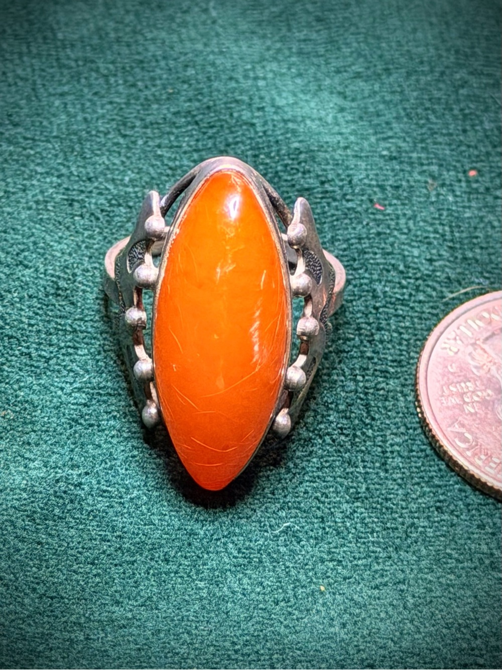 32.5 carat Lithuanian Baltic Amber 22-carat silver ring size 9